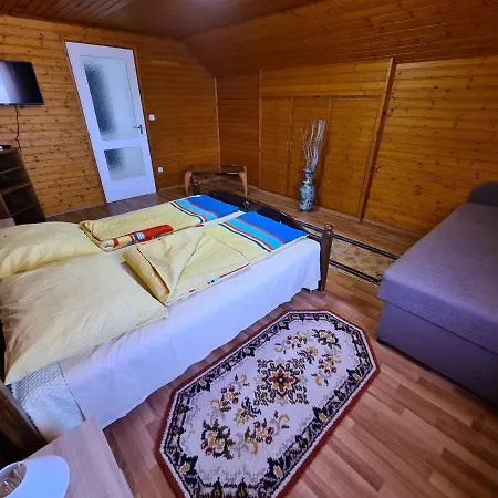 Kriszta アパート *